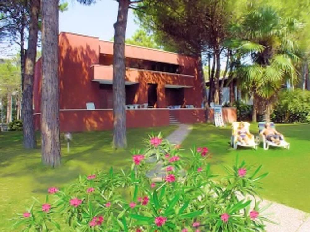 Flat in Riviera — 4-Star Luxury Hotel in Lignano Sabbiadoro, Italy
