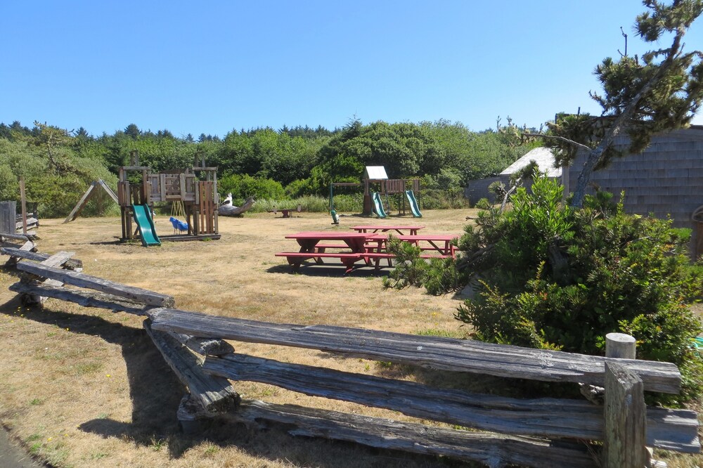 Surfcrest Resort - photo 42
