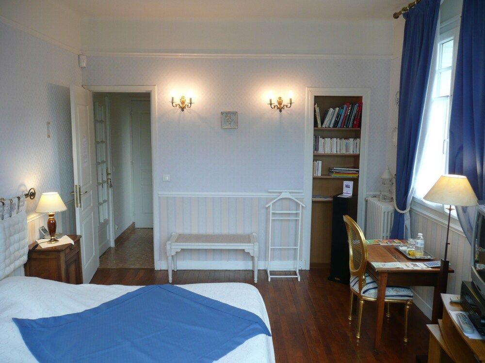 La Vasconia in Bougival, France