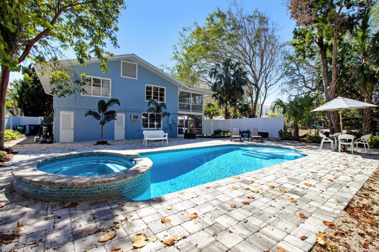 Blissful Beach Retreat in Holmes Beach, United States