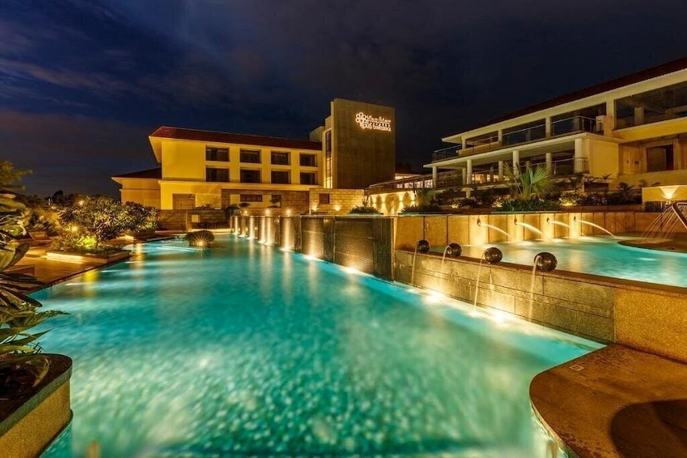 Barong Resort - carbon neutral hotel in Ban Phe