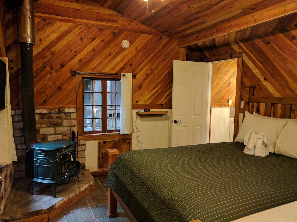 Emerald Forest Cabins - photo 84