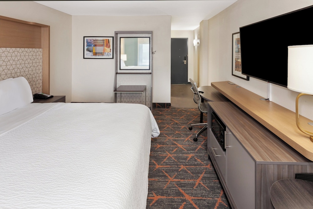 Holiday Inn Chicago Oakbrook by IHG - photo 18