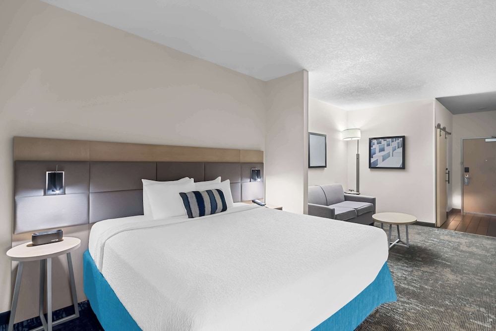 Best Western Plus Ogallala Inn - photo 15
