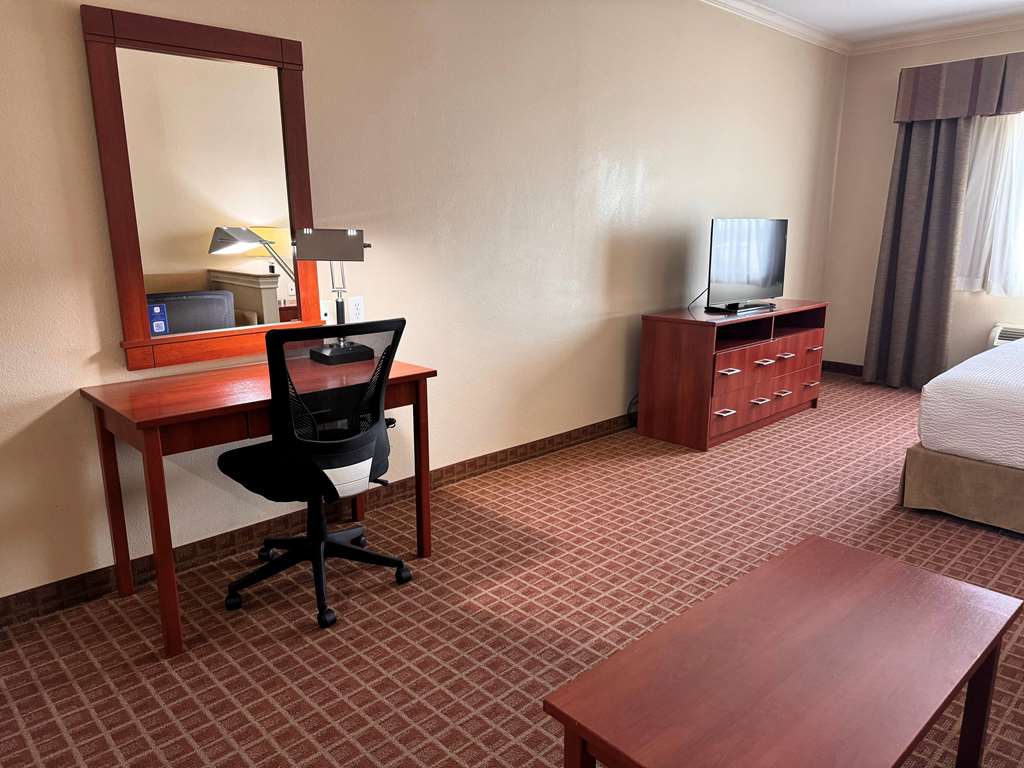 Ramada by Wyndham College Station - photo 39