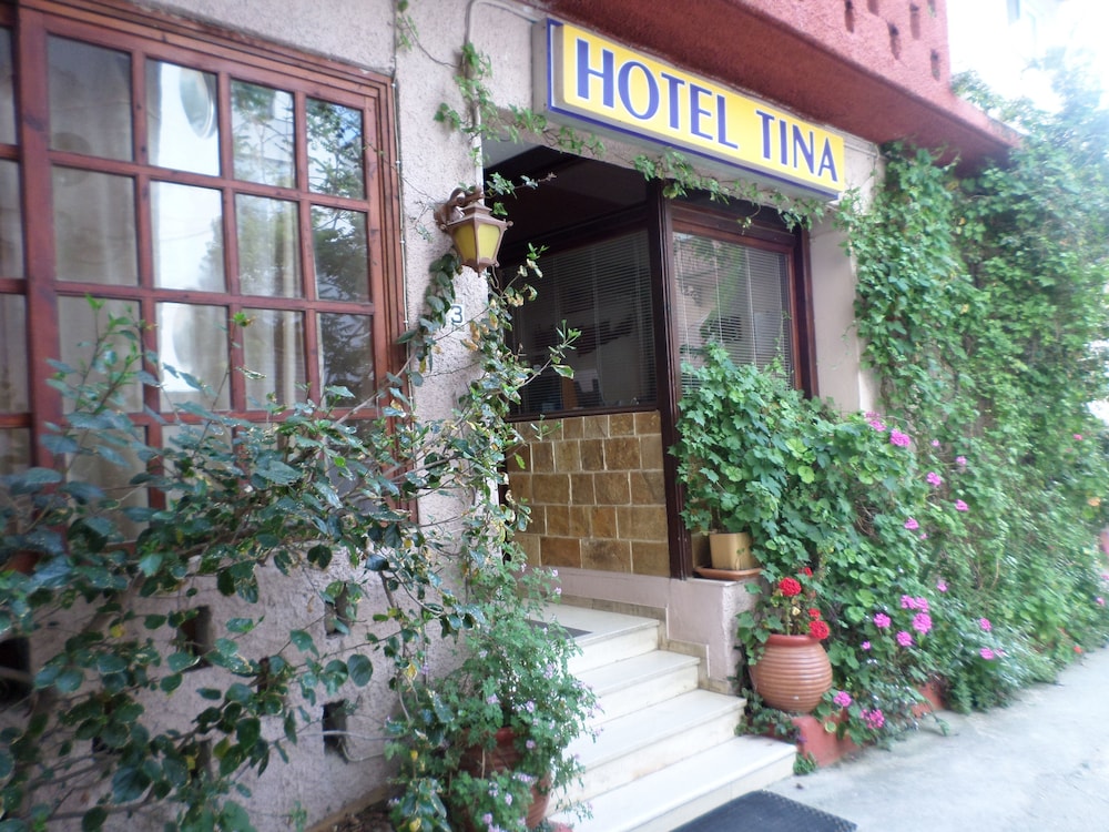 Tina Hotel - last minute hotel in Chania