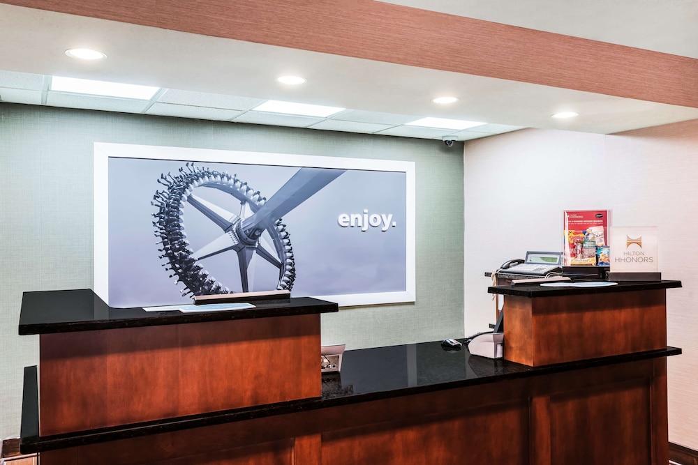 Hampton Inn West Springfield - photo 5