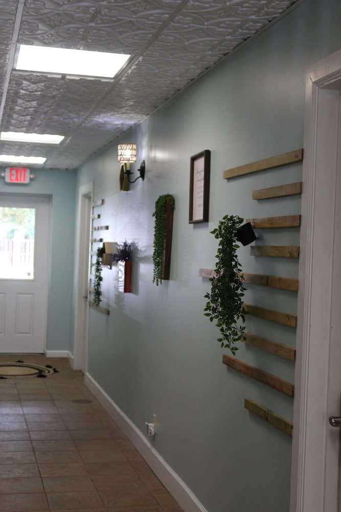 Monroe Street Suites - photo 49