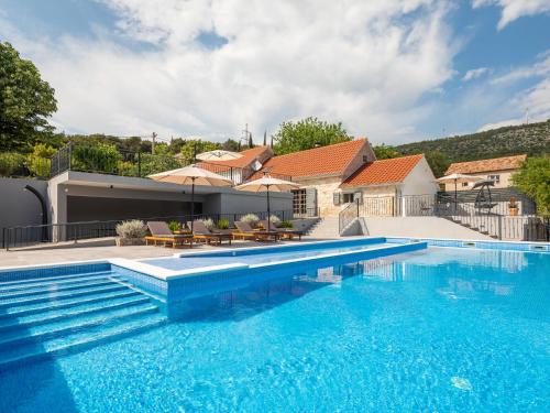 Holiday Home Villa di Pietra by Interhome — 4-Star Luxury Hotel in Sibenik, Croatia