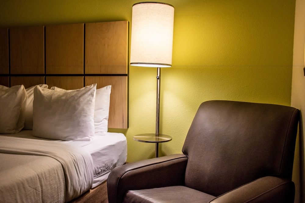 Candlewood Suites : Overland Park W 135th St by IHG - photo 18