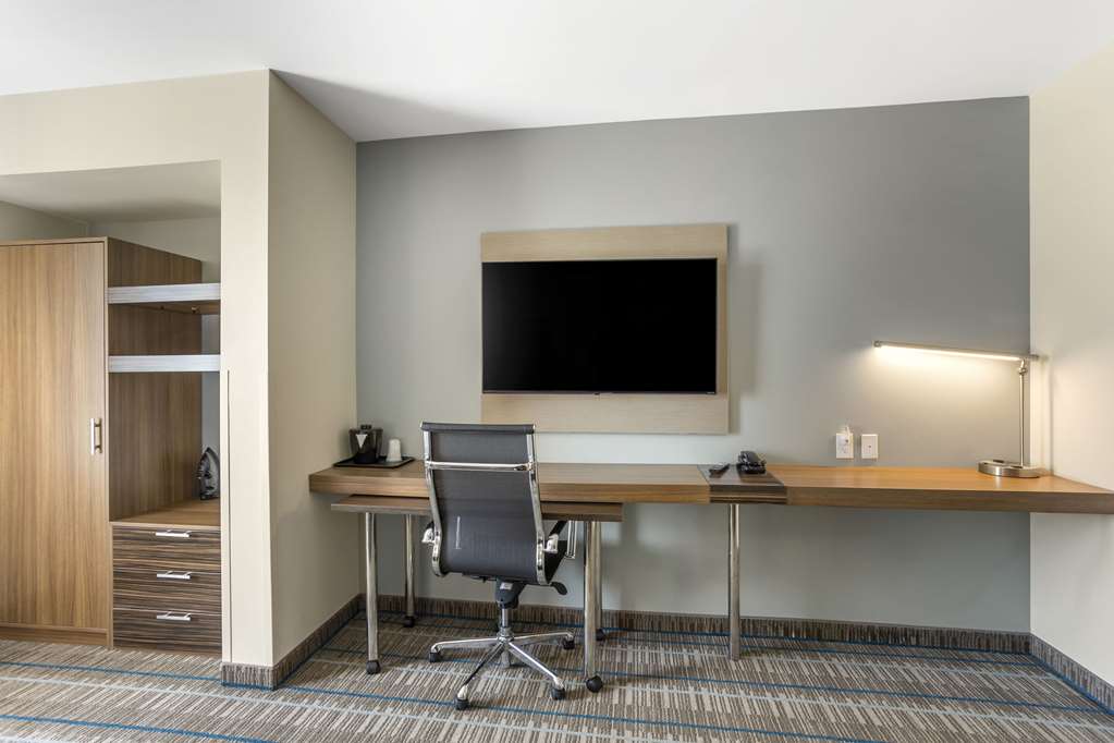 MainStay Suites North Central York - photo 16