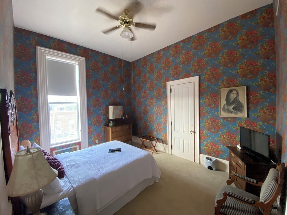 Decker Hotel - photo 24