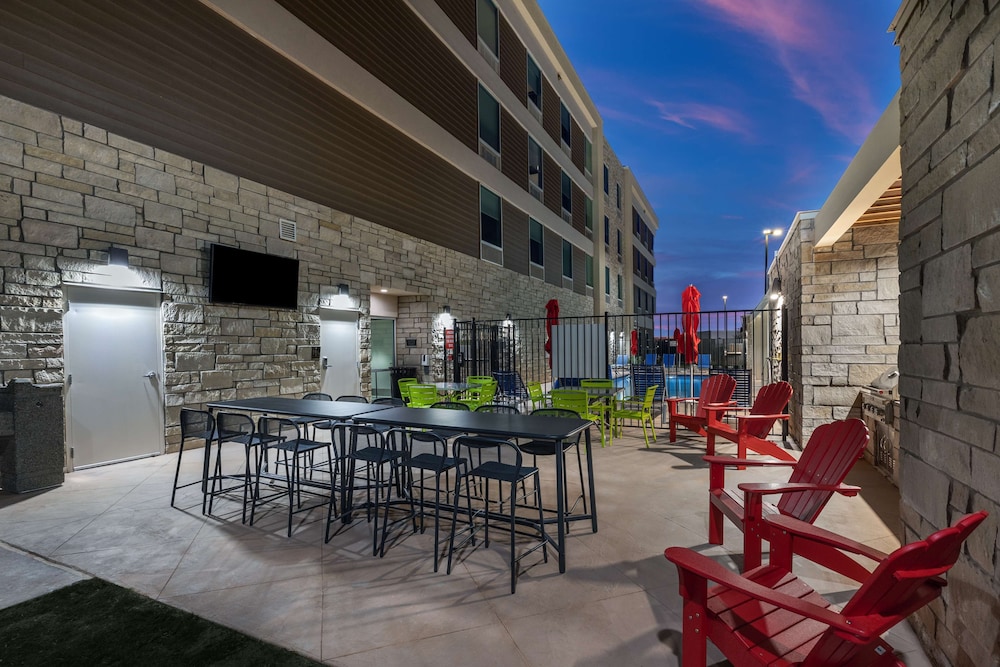 Home2 Suites by Hilton Midland East - photo 36