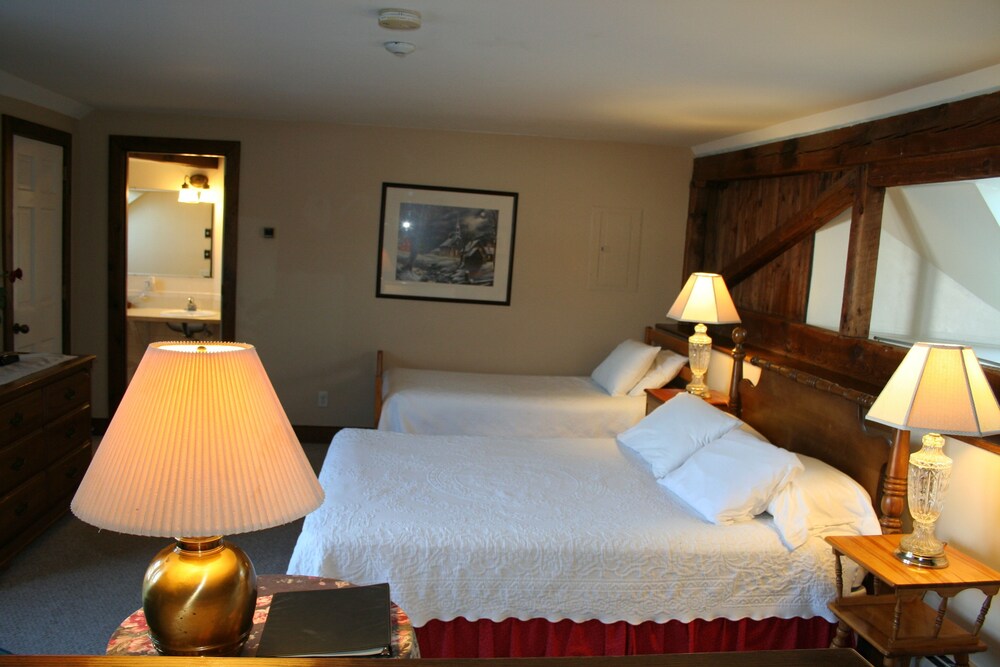The Wildflower Inn - photo 2