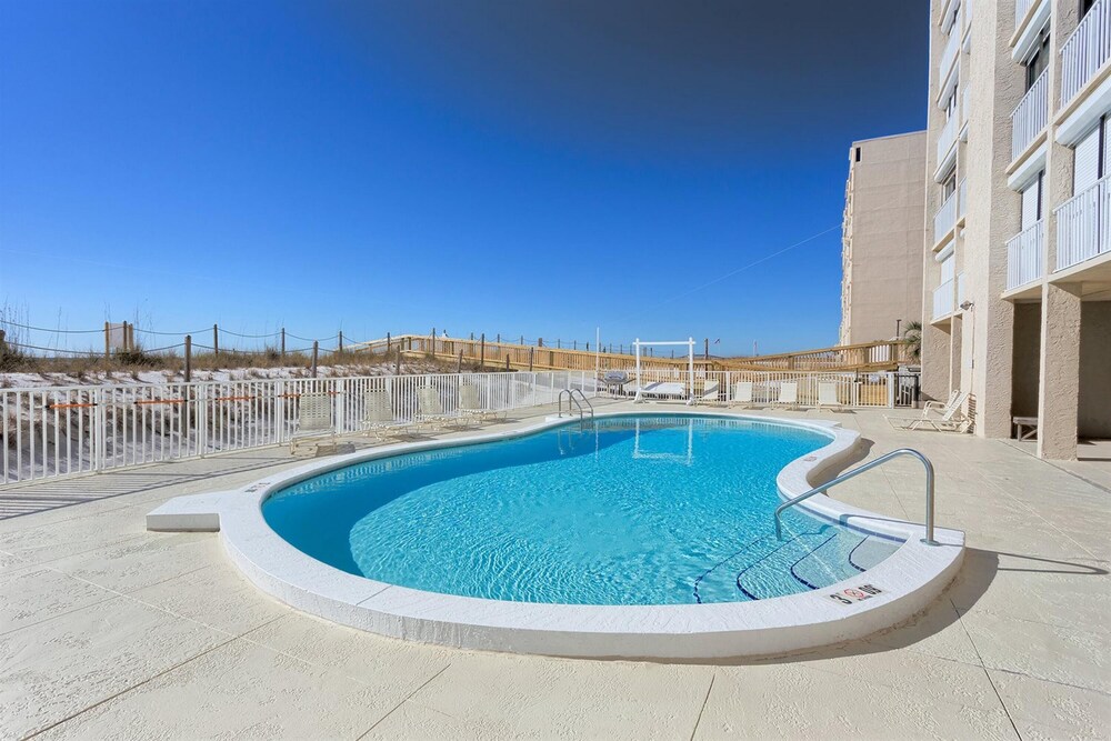 Edgewater by Meyer Vacation Rentals — 4-Star Luxury Hotel in Gulf Shores, United States