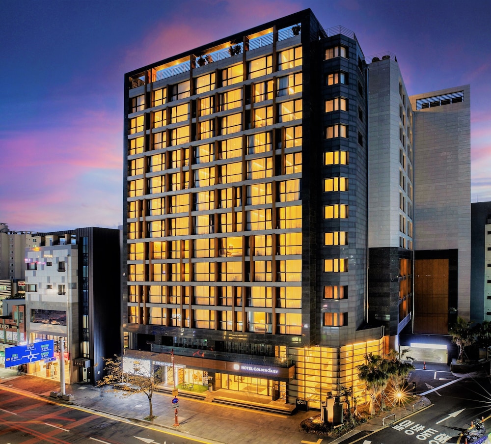 Hotel Golden Daisy Seogwipo Ocean — hotel in Seogwipo