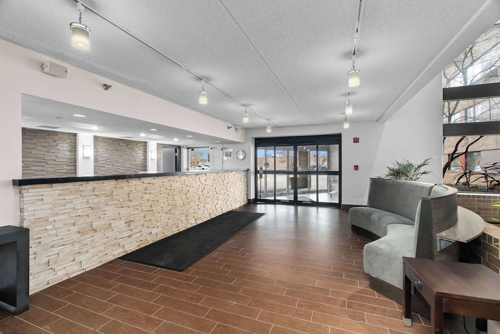 Quality Inn & Suites Mall of America MSP Airport - photo 5