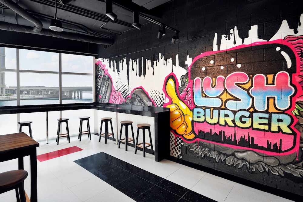 מזון ומשקאות