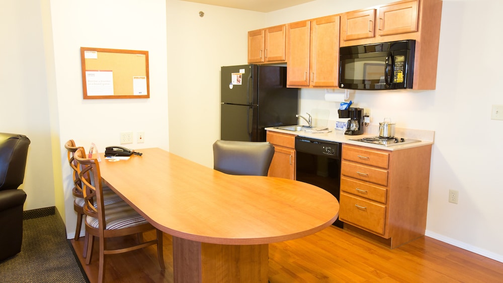 Candlewood Suites Springfield by IHG - photo 8