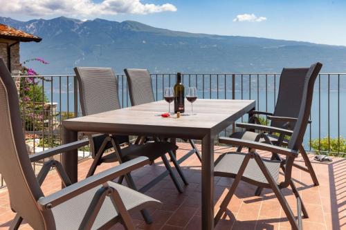 Estate - carbon neutral hotel in Gargnano