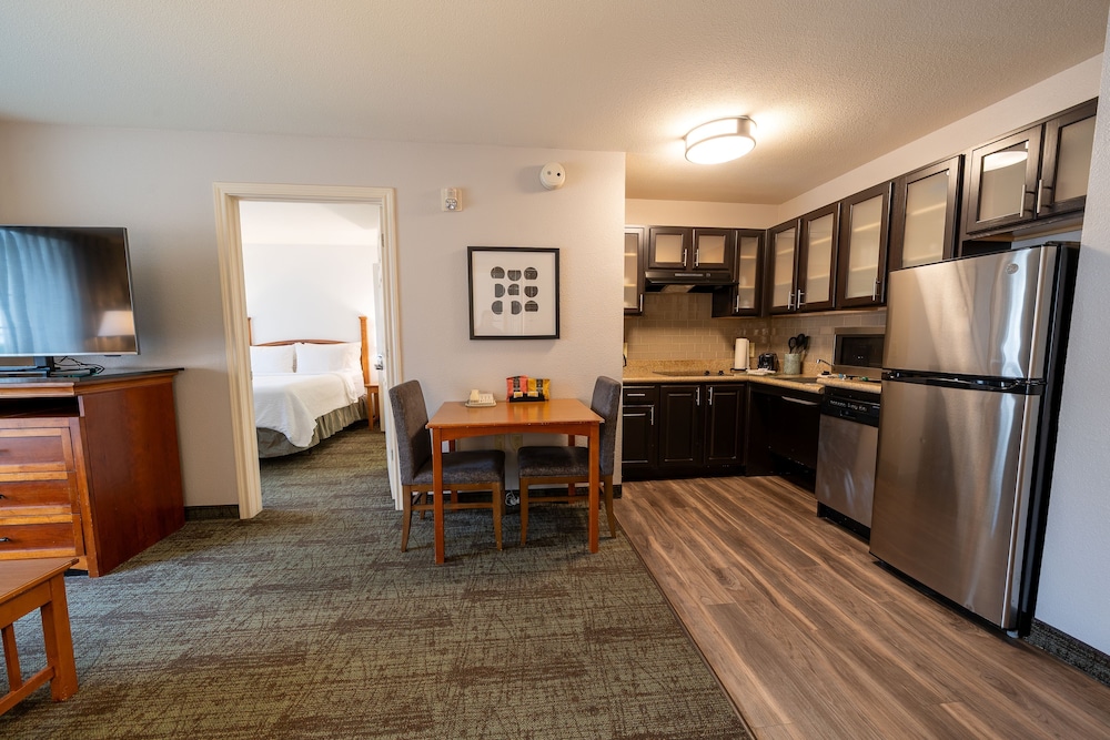 Staybridge Suites Houston West Energy Corridor by IHG - photo 15