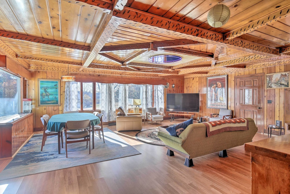Retro Rhinelander Lake Retreat With Fire Pit — Rhinelander