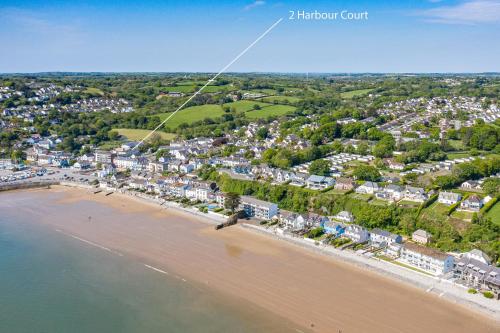 2 Harbour Court Saundersfoot — 4-Star Luxury Hotel in Saundersfoot, United Kingdom
