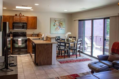 Carnelian Coyote Fabulous Condo in West Sedona — 4-Star Luxury Hotel in Sedona, United States