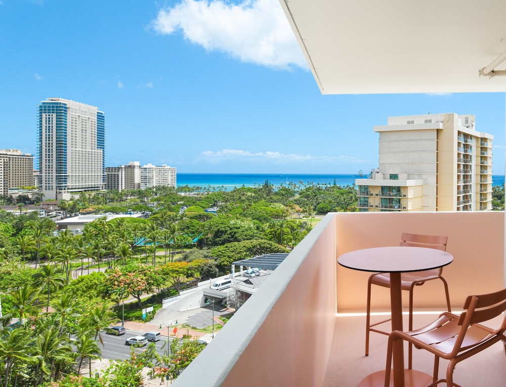 The Ambassador Hotel of Waikiki Tapestry Collection by Hilton - photo 74
