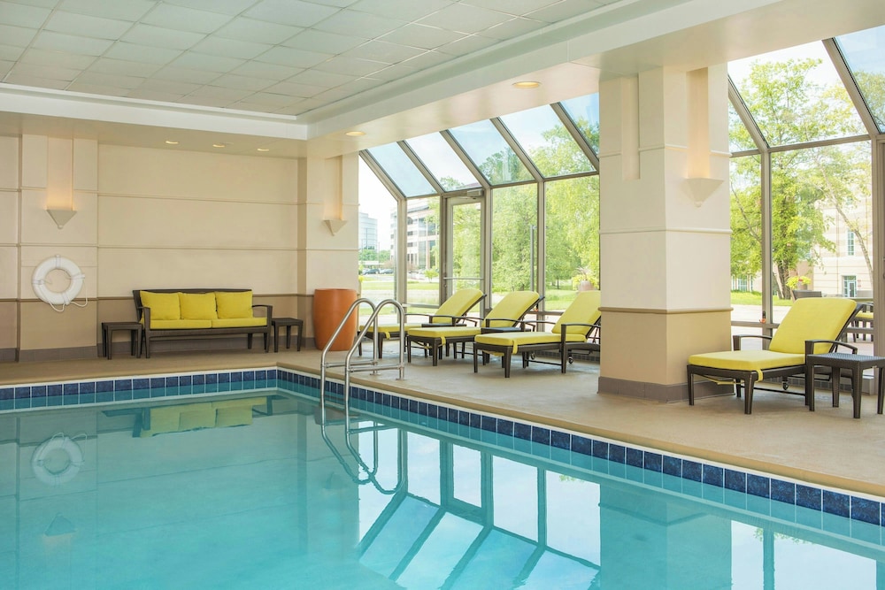 Sheraton Suites Chicago Elk Grove - photo 13