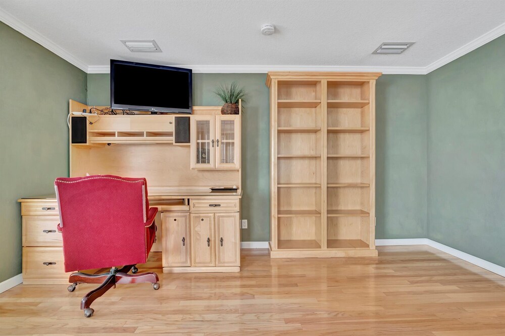 Stones Throw Beachfront Luxury Suites - photo 21