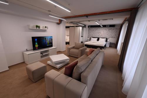 Alexandar Square Suites — 4-Star Luxury Hotel in Skopje, Republic of Macedonia