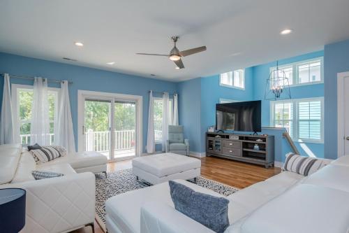 Paradise Pointe by Oak Island Accommodations - photo 8