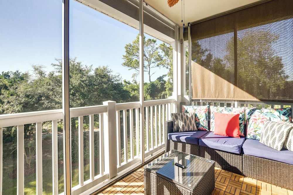 Barefoot Resort Condo w Pools & Balcony - photo 2