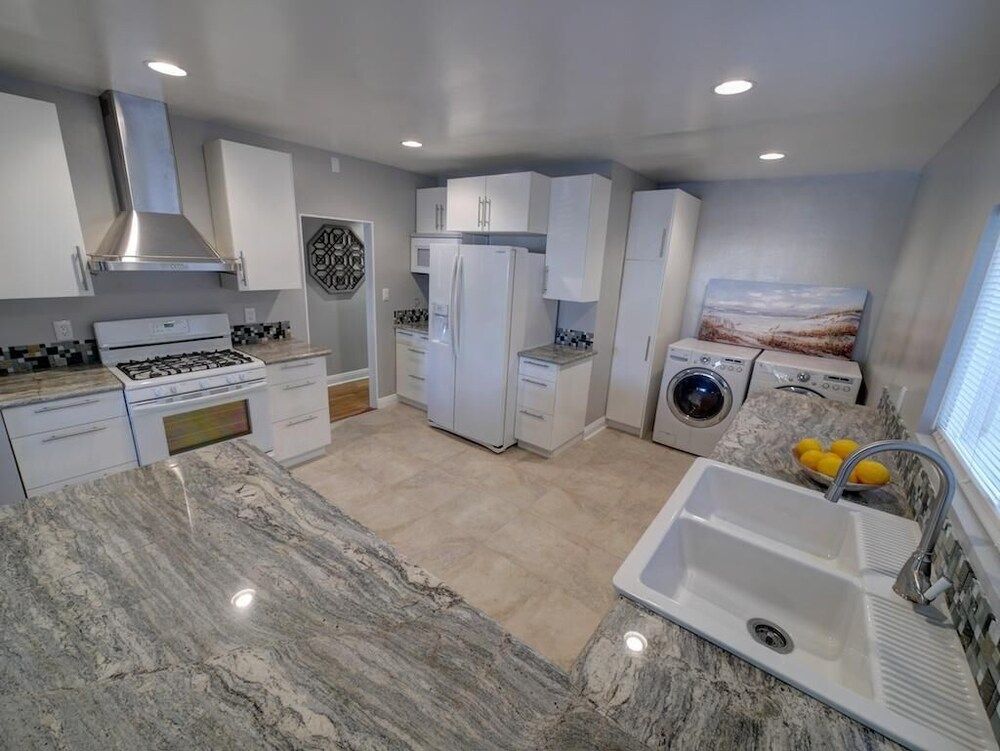 Greenview — Burbank