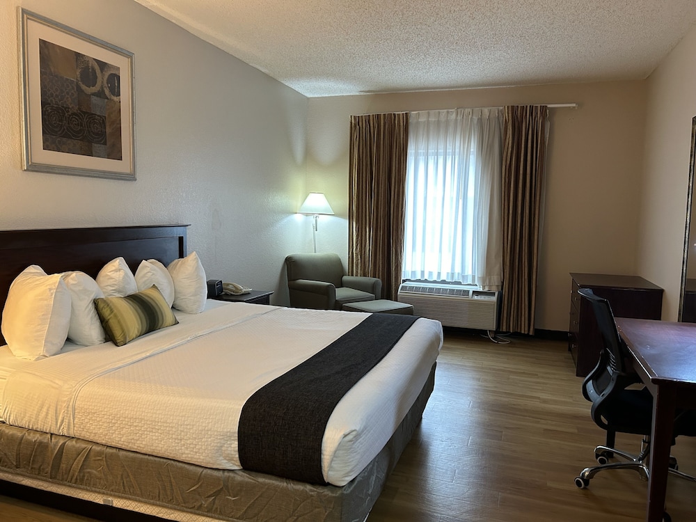 McPherson Inn - photo 3