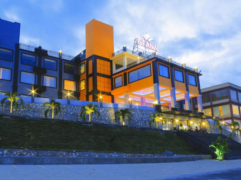 Istana Hotel Resort — Luwuk