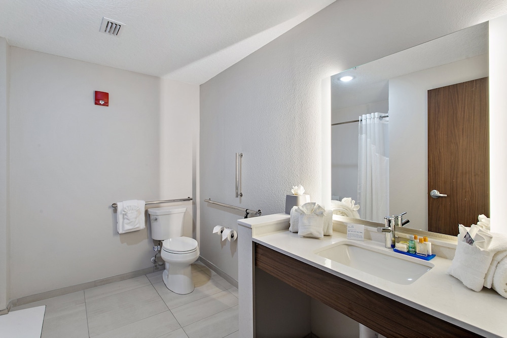 Holiday Inn Express St. Augustine Vilano Beach by IHG - photo 4