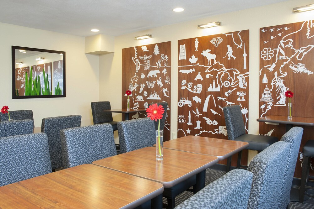 TownePlace Suites Indianapolis Park 100 - photo 13