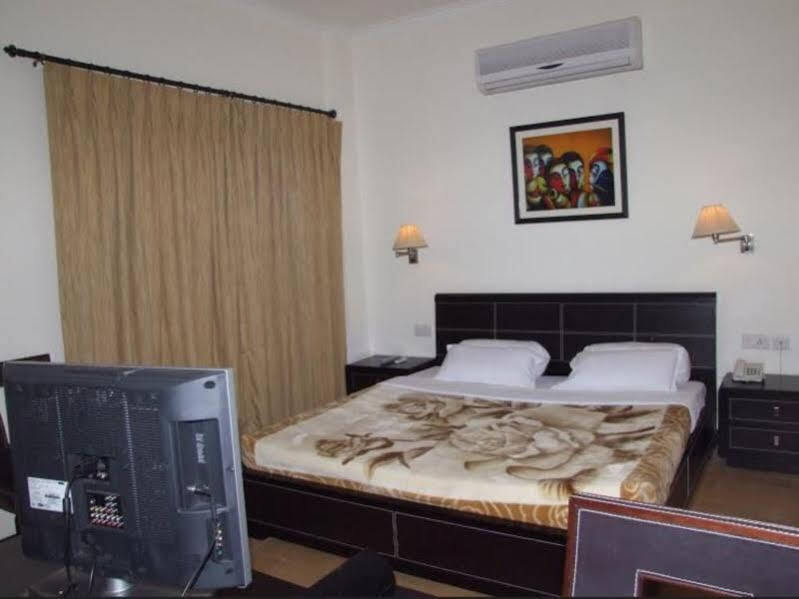 Cherisha Zone Hotel — Gurgaon — photo 4