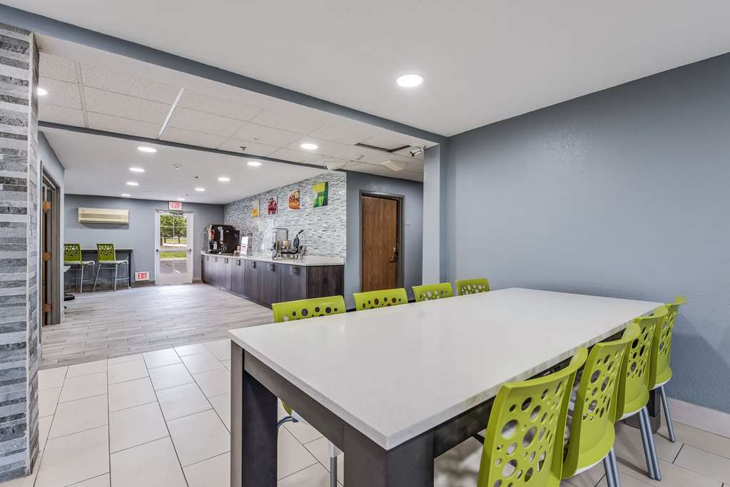 Quality Inn Owatonna Near Medical Center - photo 20