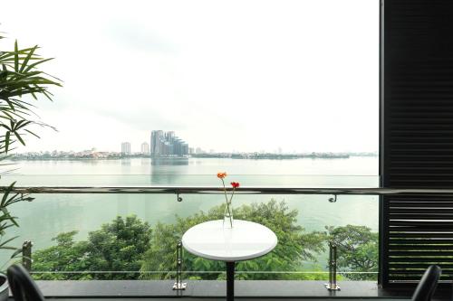 Sweet Home Apartment Lake view 147 Ve Ho street Westlake — 4-Star Luxury Hotel in Hanoi, Vietnam