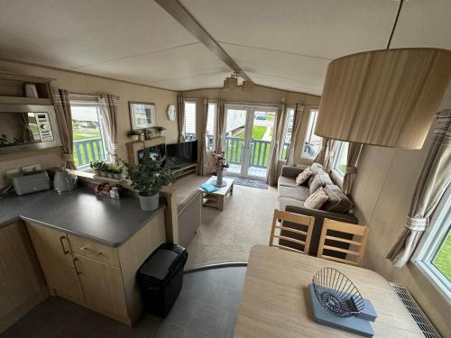 Sunset Paradise - carbon neutral hotel in Selsey