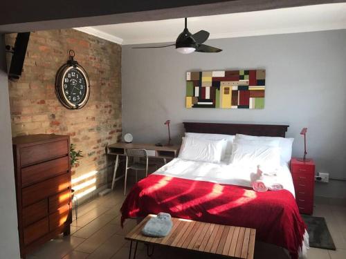 Red Lotus Studio Pta East No Loadshedding — 4-Star Luxury Hotel in Pretoria, South Africa
