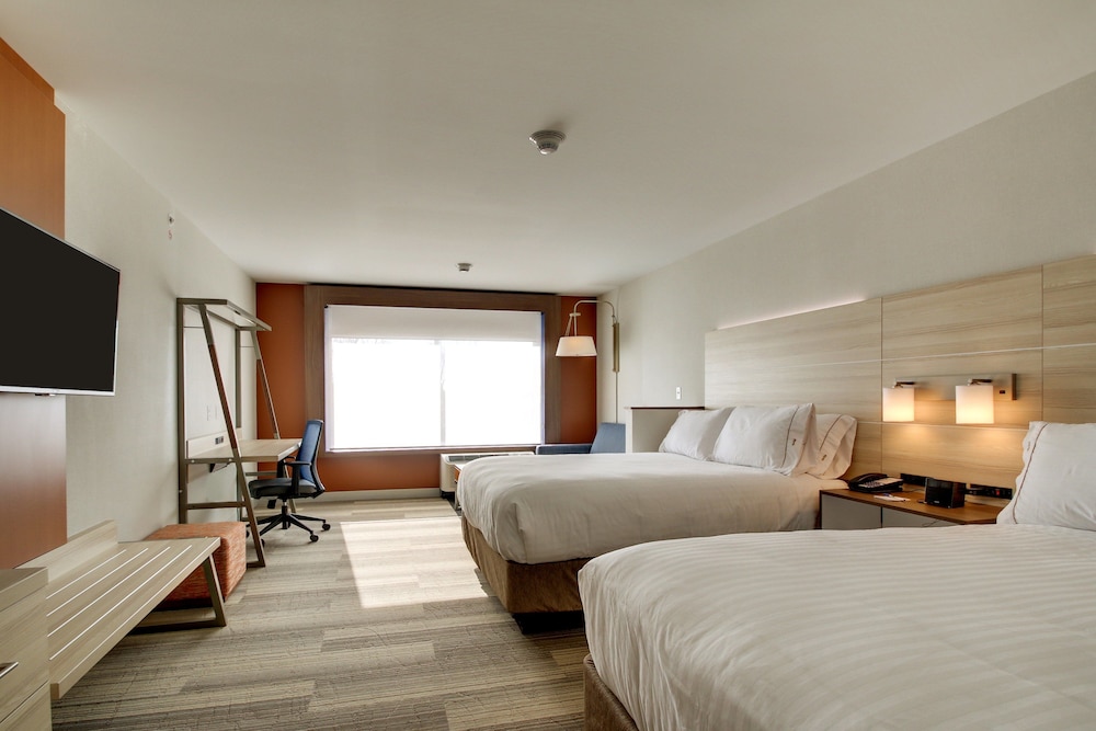 Holiday Inn Express & Suites Galesburg by IHG - photo 10