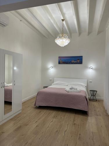 Sofia Florence Apartment — 4-Star Luxury Hotel in Florence, Italy