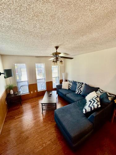 Two Living Rooms Huge Backyard Water Park Airport in Fort Smith, United States