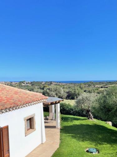 Villa Cice con giardino — 4-Star Luxury Hotel in Budoni, Italy