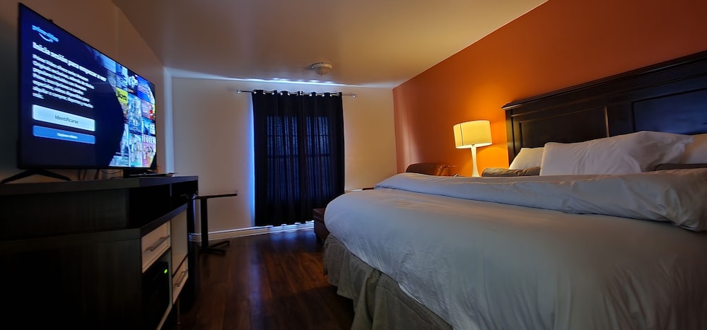 B&J Hotel and Apartment - photo 16