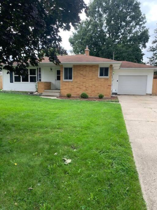 Perfect place quiet neighborhood great for the family. — hotel in Saginaw